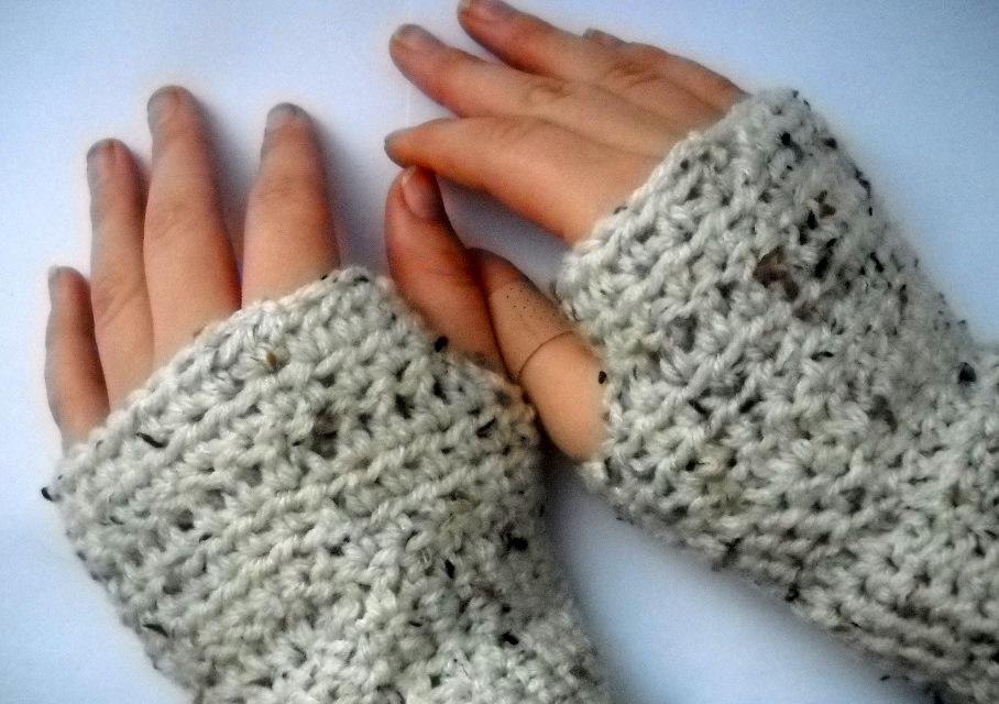 Crochet Gloves Fingerless Cream Fleck Arcylic Yarn - Made To Order